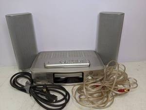 lot 53 image: Denon S-101 DVD Home Entertainment System