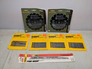lot 127 image: Assorted New-In-Box Saw Blades