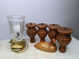 lot 207 image: Wood Furniture Feet, Lamp & Loon Decor