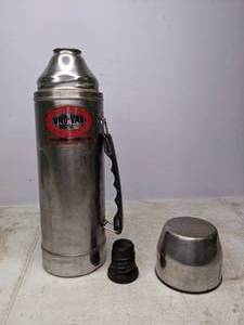 lot 218 image: Uno-Vac Stainless Steel Unbreakable Thermos