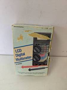 lot 267 image: Micronta LCD Digital Micrometer