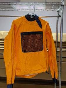 lot 230 image: Mens Medium Jacket with Large Mesh Pouch