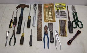 lot 290 image: Lot of Hand Tools