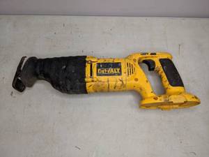 lot 274 image: Dewalt Variable Speed Reciprocating Saw
