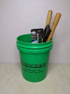 lot 276 image: Five Gallon Bucket Plus Contents Carving Set, Garden Shears, Detail Saw, etc.