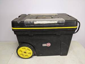 lot 261 image: Rolling Tool Chest Plus Contents (see photos)