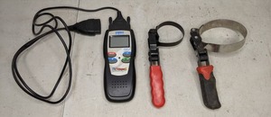 lot 346 image: OTC Stinger Automotive Code Reader & (2) Strap Wrenches