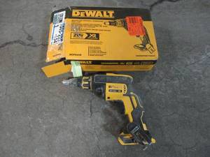 DEWALT 20-Volt Max XR Lithium-Ion Brushless Drywall Screw Gun (Tool-Only), DCF620B - Slightly Used.