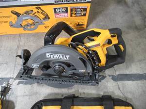 DEWALT FLEXVOLT 60-Volt MAX Lithium-Ion Cordless Brushless 7-14 in. Wormdrive Style Circ Saw w Battery 3Ah, Charger and Bag DCS577X1