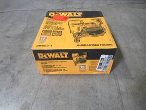 DEWALT Pneumatic 15-Degree Coil Siding Nailer DW66C-1