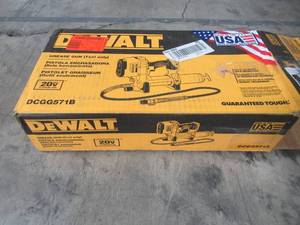 DEWALT 20-Volt Max Cordless Grease Gun (Tool-Only) DCGG571B