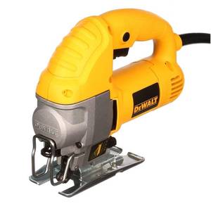 Dewalt 5.5 Amp Jig Saw Kit, DW317K - Slightly Used.