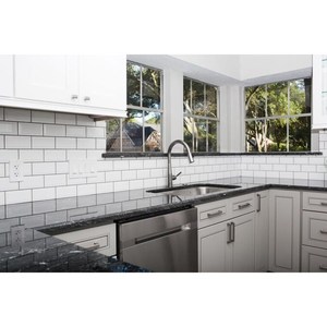 43 SF Emser Choice White Gloss Tile