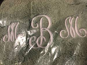 lot 37 image: Legends Sterling Willow Green Solid Supima Cotton Bath Towe (1) l, VJ94-BATH-WLLWGRN, NEW