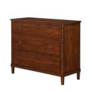 lot 21 image: Cambridge Brown 3-Drawer Dresser.