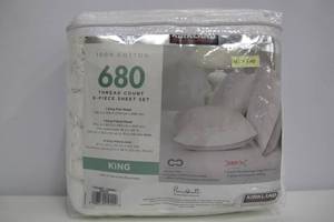 lot 15 image: King White 680 Thread Count Kirkland Sheet Set 6 Piece Deep Pockets.