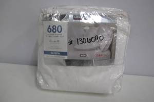 lot 16 image: King White 680 Thread Count Kirkland Sheet Set 6 Piece Deep Pockets.