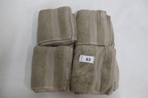 lot 63 image: Charisma Luxury Towel Set - 4 Hand Towels - Beige