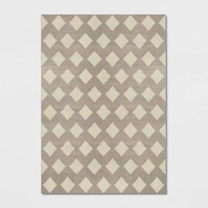 lot 70 image: Room Essentials Diamond Printed Rug - Tan Diamond 5 x 7
