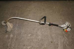 lot 26 image: Echo GT-2400 Gas Weed Trimmer