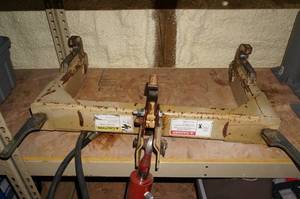 lot 17 image: 3 Point Land Pride Cat 1 Quick Connect w Hydraulic Top Link