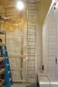 lot 18 image: Keller 3224 24 Aluminum Extension Ladder