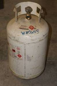 lot 39 image: 40# Vertical Propane Tank