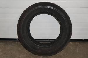 lot 35 image: Goodyear G647 22570R19.5 Tire