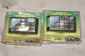 lot 92 image: 2 Blazer Tractor Lights