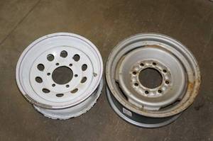 lot 167 image: 2 Rims - 16x7, 17.5x8