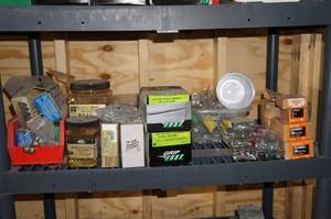 lot 197 image: Contents of Shelf - Coated Screws