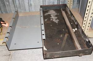 lot 241 image: Wire Spool Storage Rack and Weight Tray for Lawn Roller