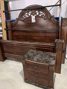 lot 7 image: KING SIZE BED WITH NIGHT STAND