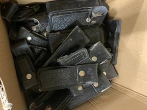 lot 22 image: ASSORTED KNIVES