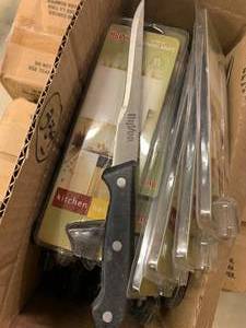 lot 24 image: BOX OF HYVEE KNIVES