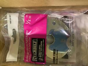 lot 32 image: 2 BOXES, EVERBILT FLOOR TO CEILING PLATES