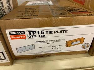 lot 33 image: 1 BOX SIMPSON TP15 TIE PLATES