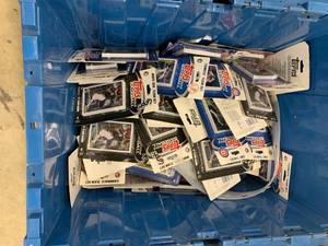 lot 114 image: BASEBALL CARDS
