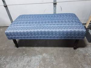 lot 3 image: Large Upholstered Ottoman 50x28x18