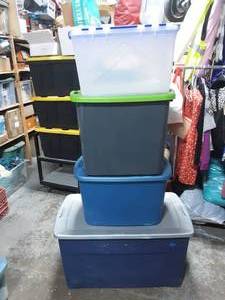 lot 74 image: Assorted Tote Bins With Lids