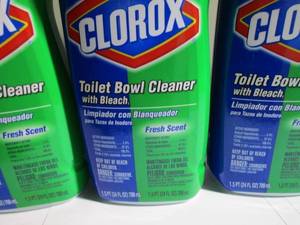 lot 143 image: Clorox Toilet Bowl Cleaner