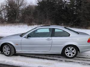 lot 3 image: 2000 BMW 323CI  1 OWNER  132,389 miles  MANUAL