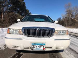 lot 5 image: 2000 Mercury Grand Marquis LS
