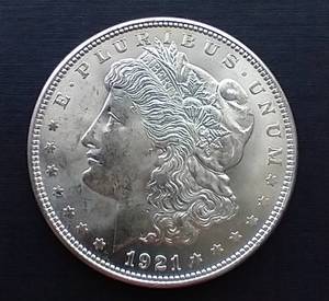 lot 206 image: 1921 Morgan Dollar