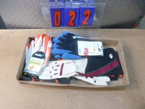 Flat of gloves. As shown.