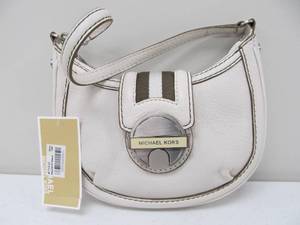 lot 43 image: Brand New MICHAEL KORS Leather Handbag - Vanilla
