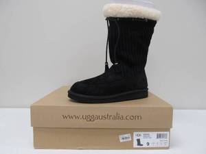 lot 86 image: Brand New UGG Suburb Crochet Leather Boots - Black - Size 9