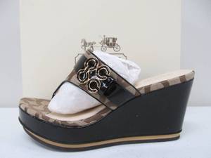 lot 92 image: Brand New COACH Thong Gypsy Wedge Sandals - Khaki - Size 8