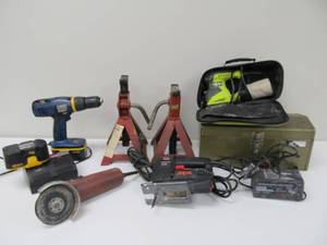 lot 137 image: Group of Assorted Working Power Tools etc