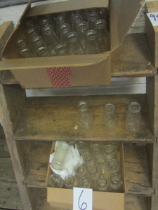 lot 6 image: Pint Bottles, Dairy
